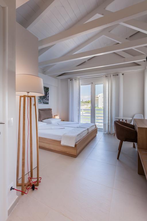 White Villas Douneika  外观 照片
