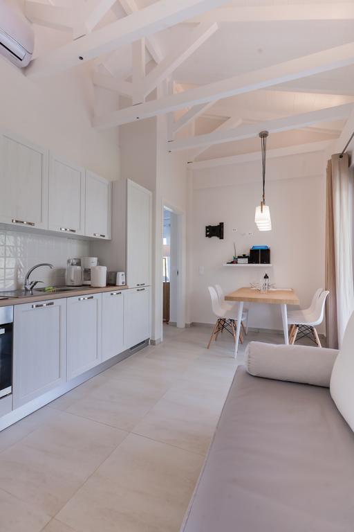 White Villas Douneika  外观 照片