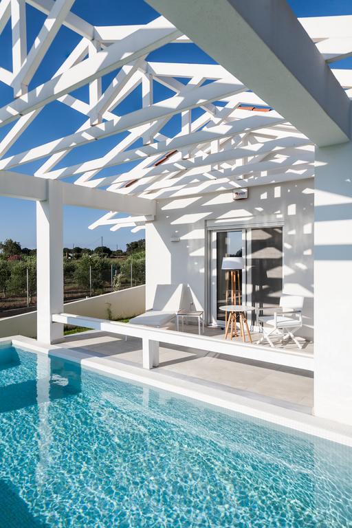 White Villas Douneika  外观 照片
