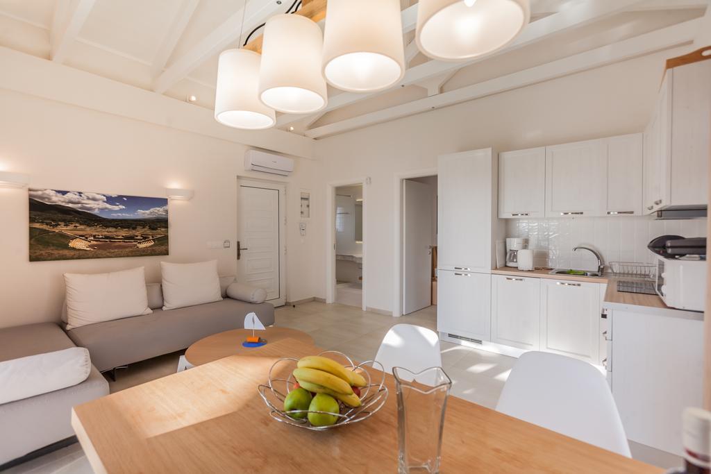 White Villas Douneika  外观 照片